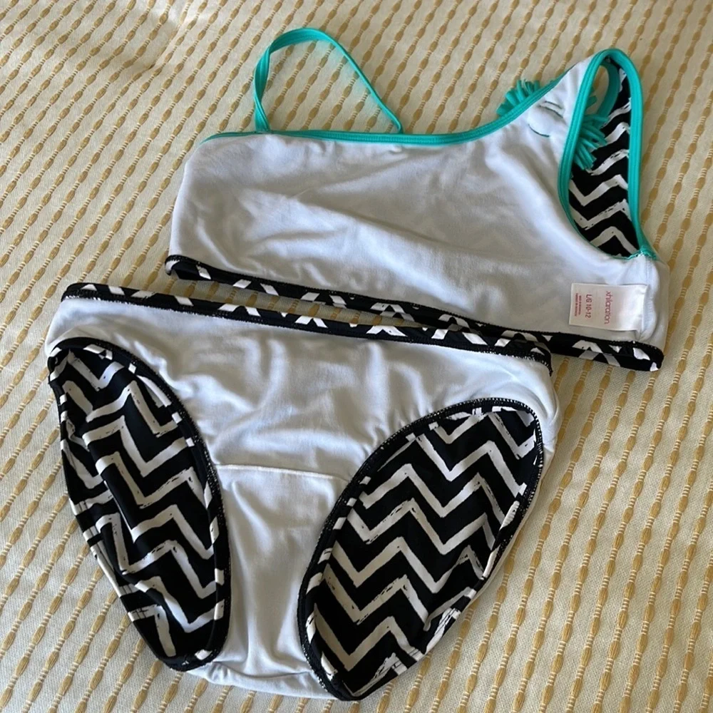 𝅺XHILARATION girls bikini size 10/12